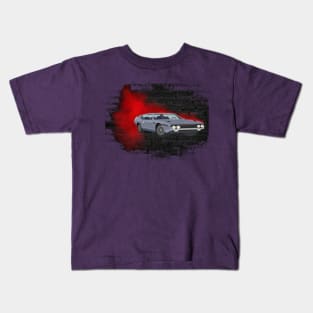 Vintage car with smokin red Kids T-Shirt